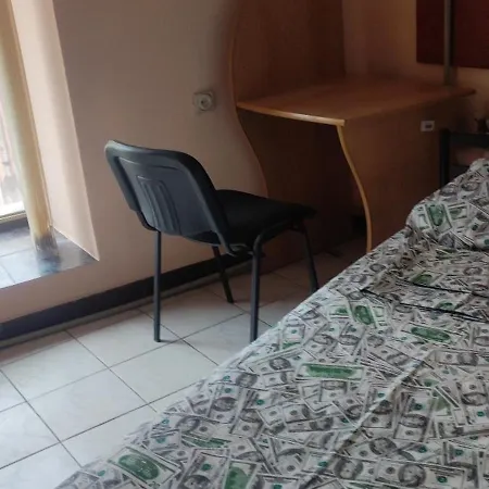 Gelena бутік - Apartment Uschhorod
