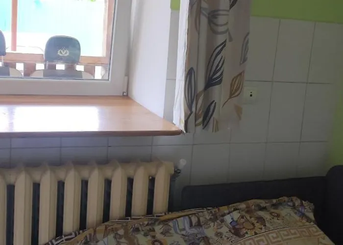 Gelena бутік - *